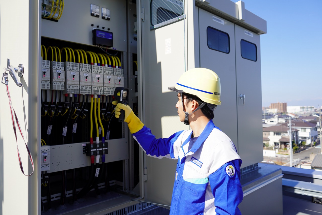 IoTで電気設備の「スマート保安」を実現。遠隔監視や制御で、保安管理業務を効率化